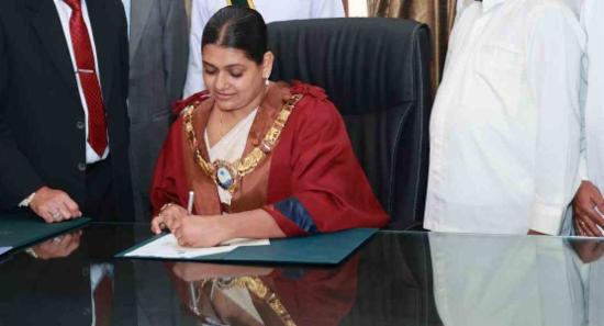 கடமைகளை பொறுப்பேற்றார் கொழும்பு மாநகர மேயர்
